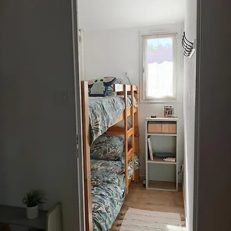 Jolie Maisonnette Dans Avec Piscine, Clim, Lave-linge, Lave-vaisselle Et Wifi * Le Barcarès