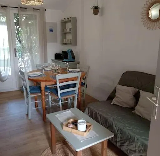 Jolie Maisonnette Dans Résidence Avec Piscine, Clim, Lave-linge, Lave-vaisselle Et Wifi